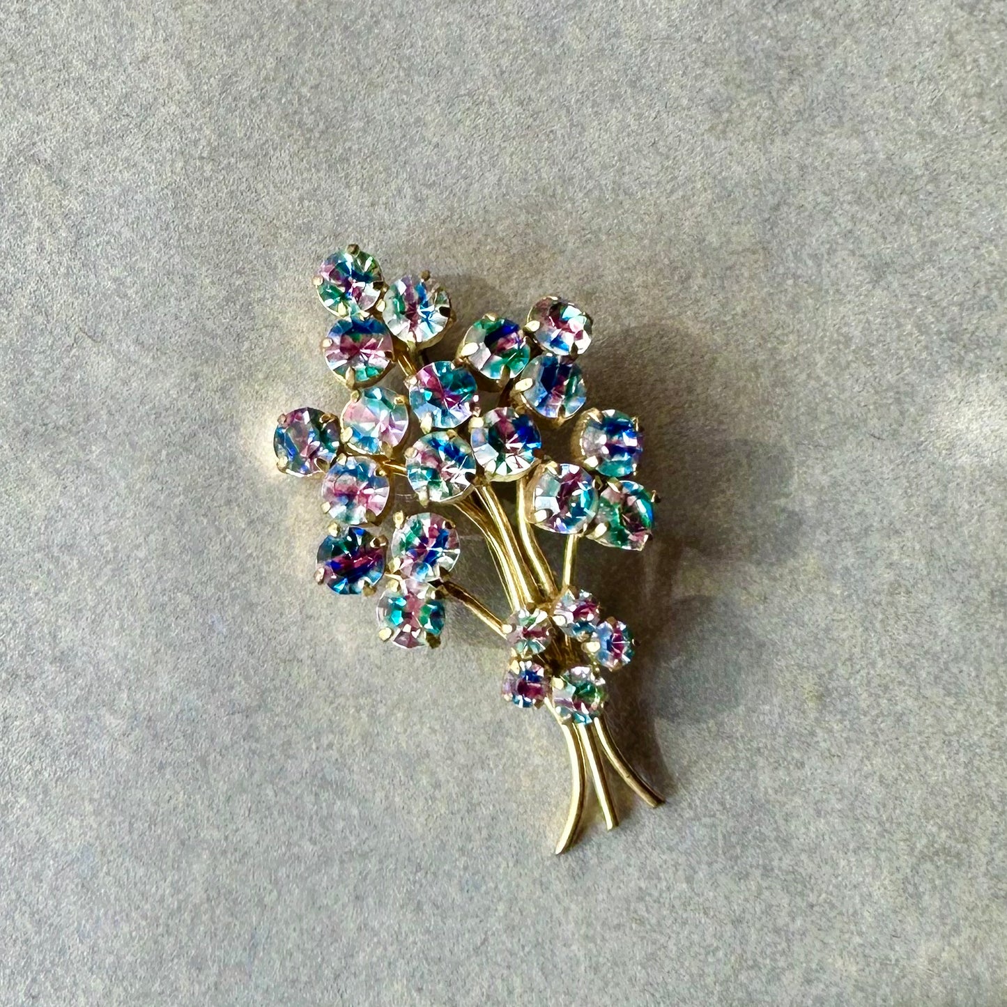 アイリスグラス フラワーブーケブローチ