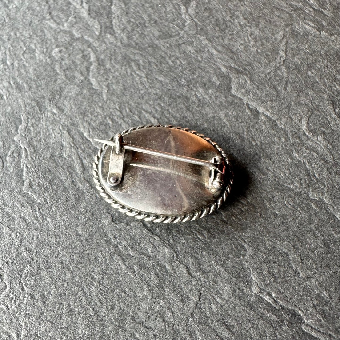 バタフライウィング オーバルブローチ ⑥