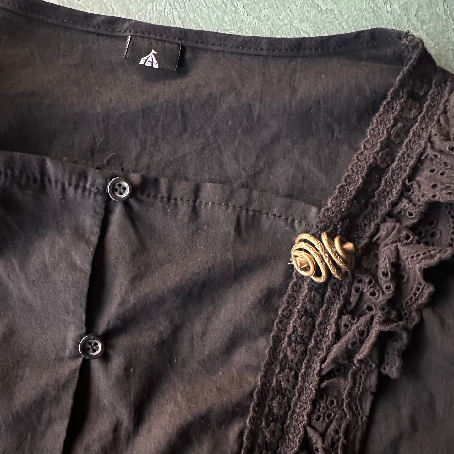 ヴィクトリアン ノット ブローチ