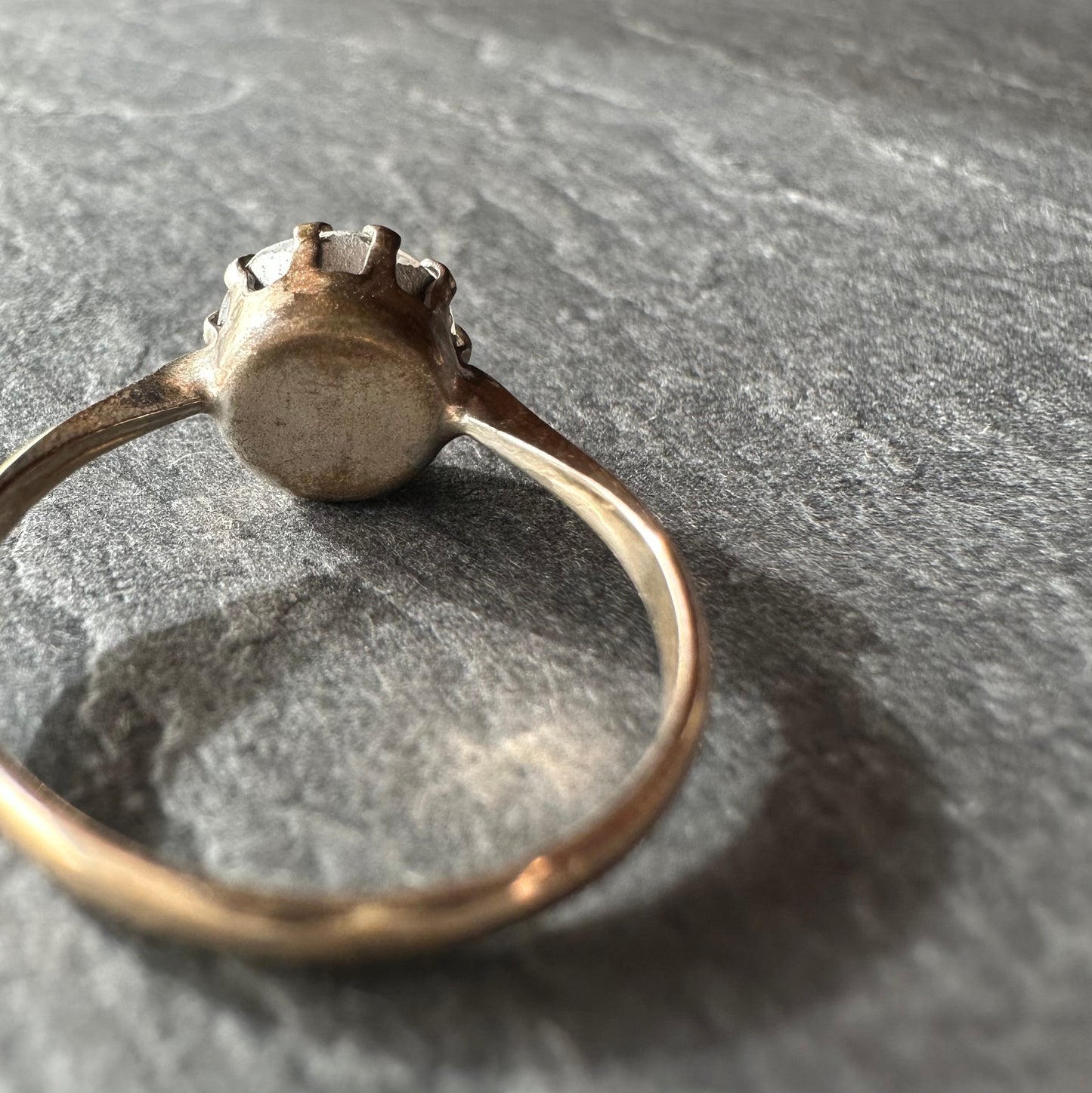 ロールドゴールド クリアグラス ソリティアリング 14.5号