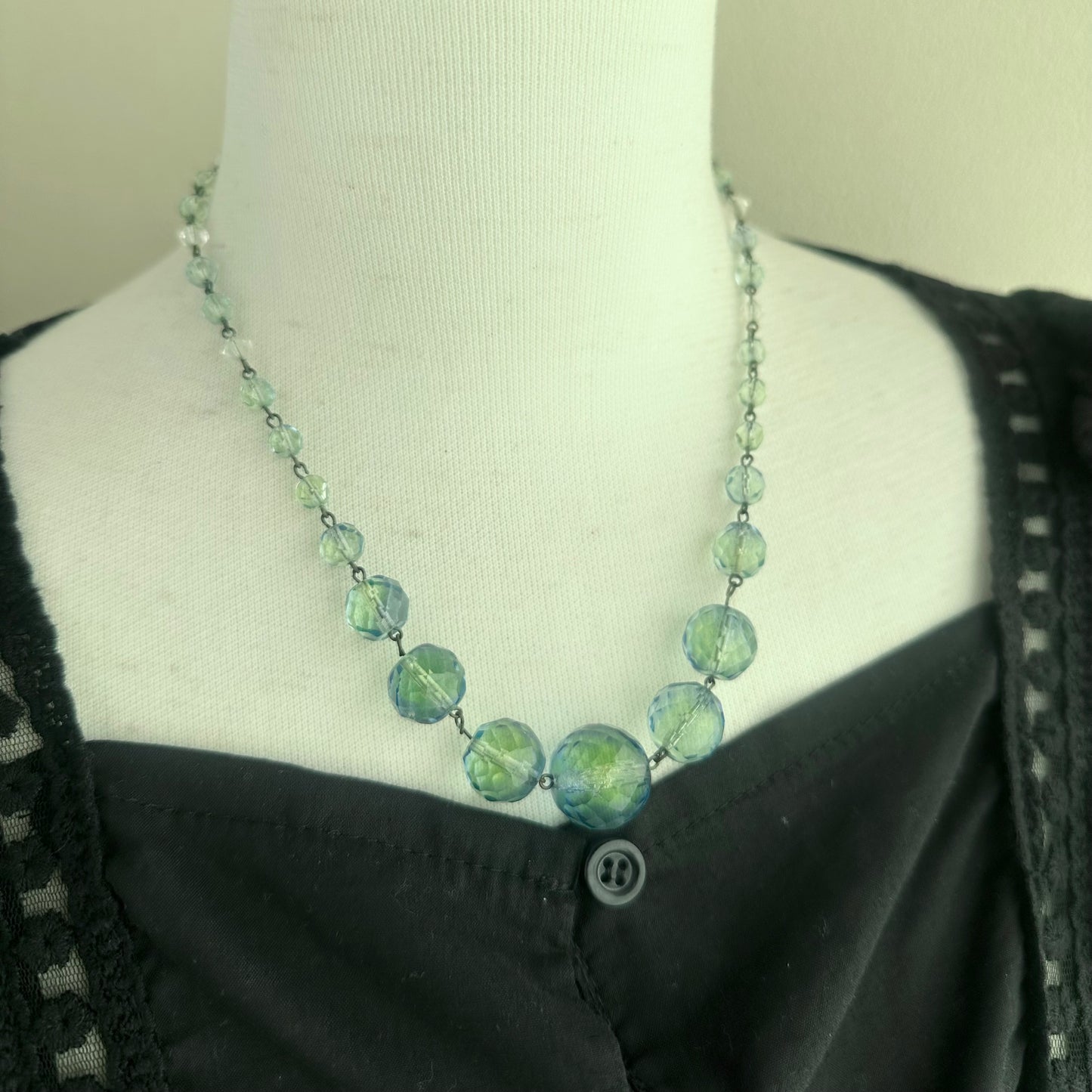 ブルー×グリーン ウラングラス ネックレス