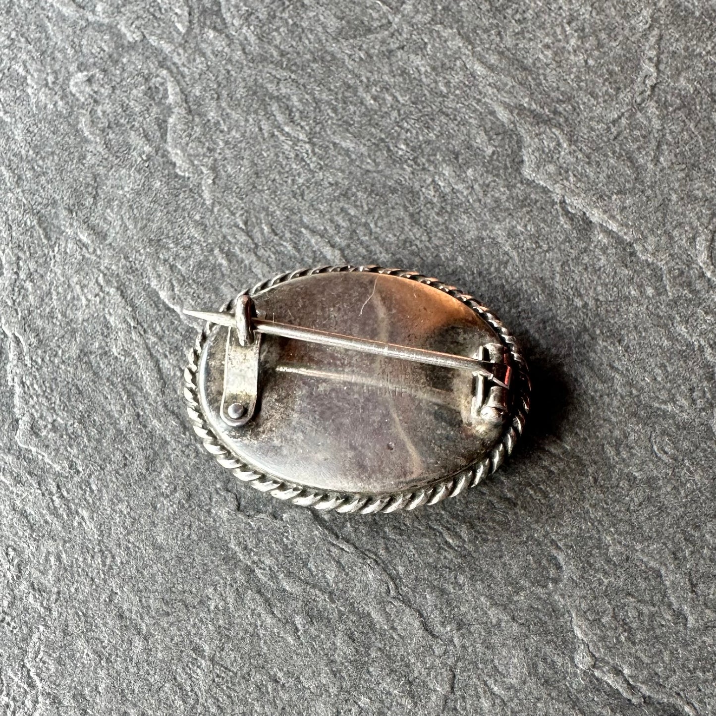 バタフライウィング オーバルブローチ ⑥