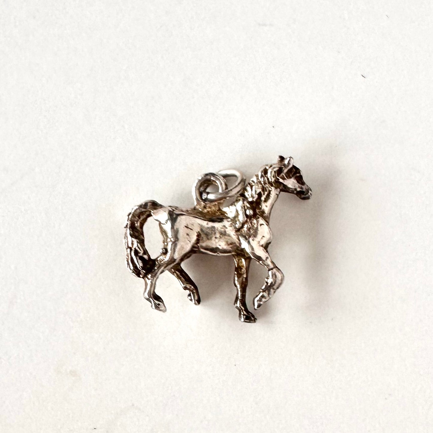 ヴィンテージシルバーチャーム　馬
