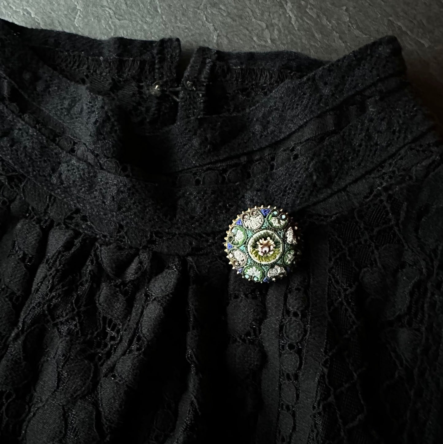 マイクロモザイク ラウンドブローチ②