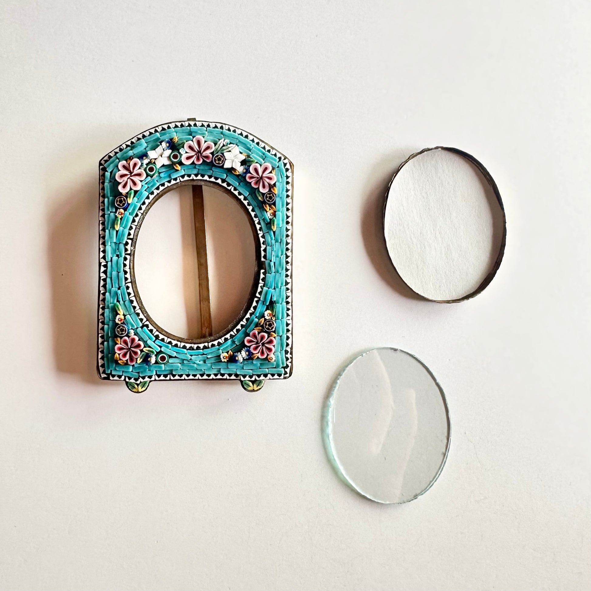 マイクロモザイク フォトフレーム – Amelie Antique マイクロモザイク フォトフレーム – Amelie Antique