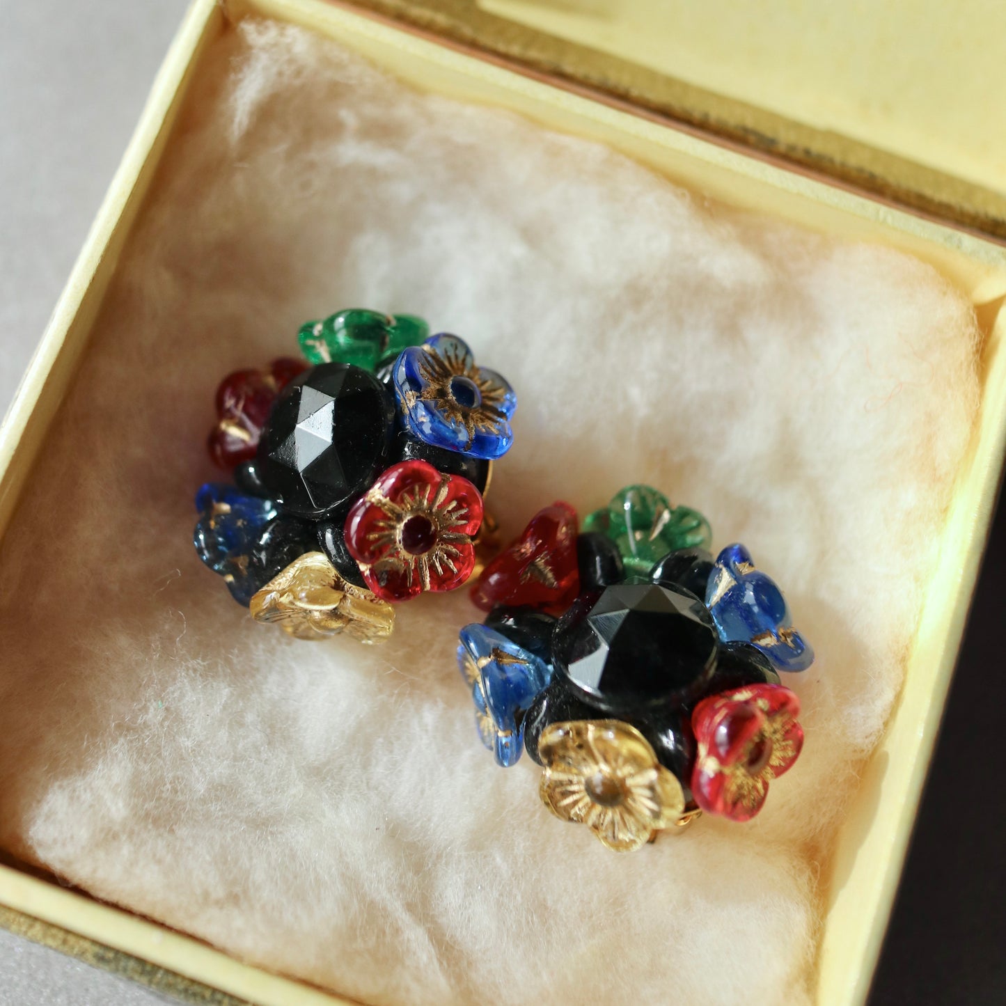 マルチカラーフラワーイヤリング