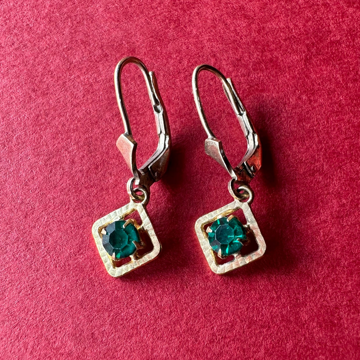 ドイツヴィンテージ グリーンカラーグラス ピアス