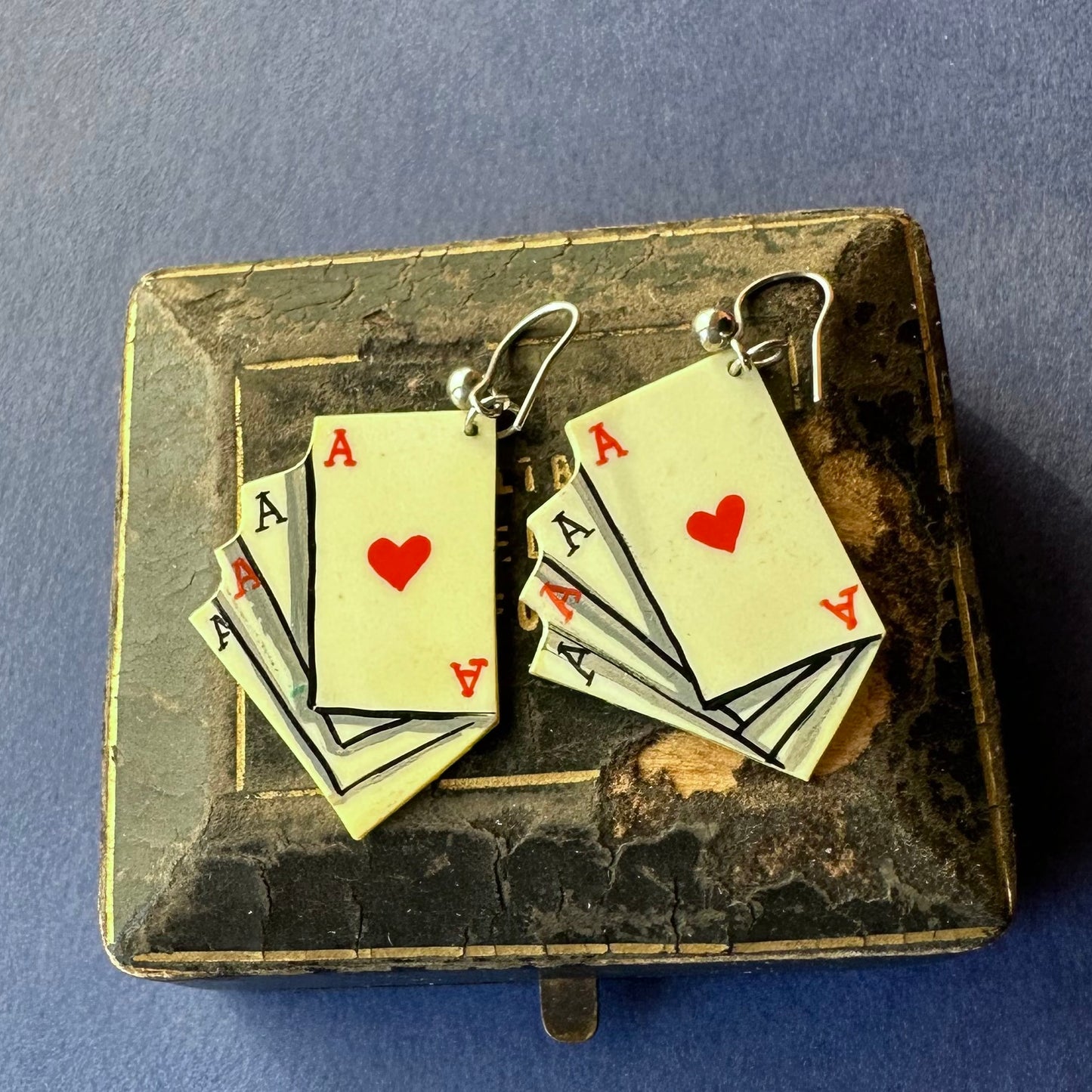 トランプ ヴィンテージピアス