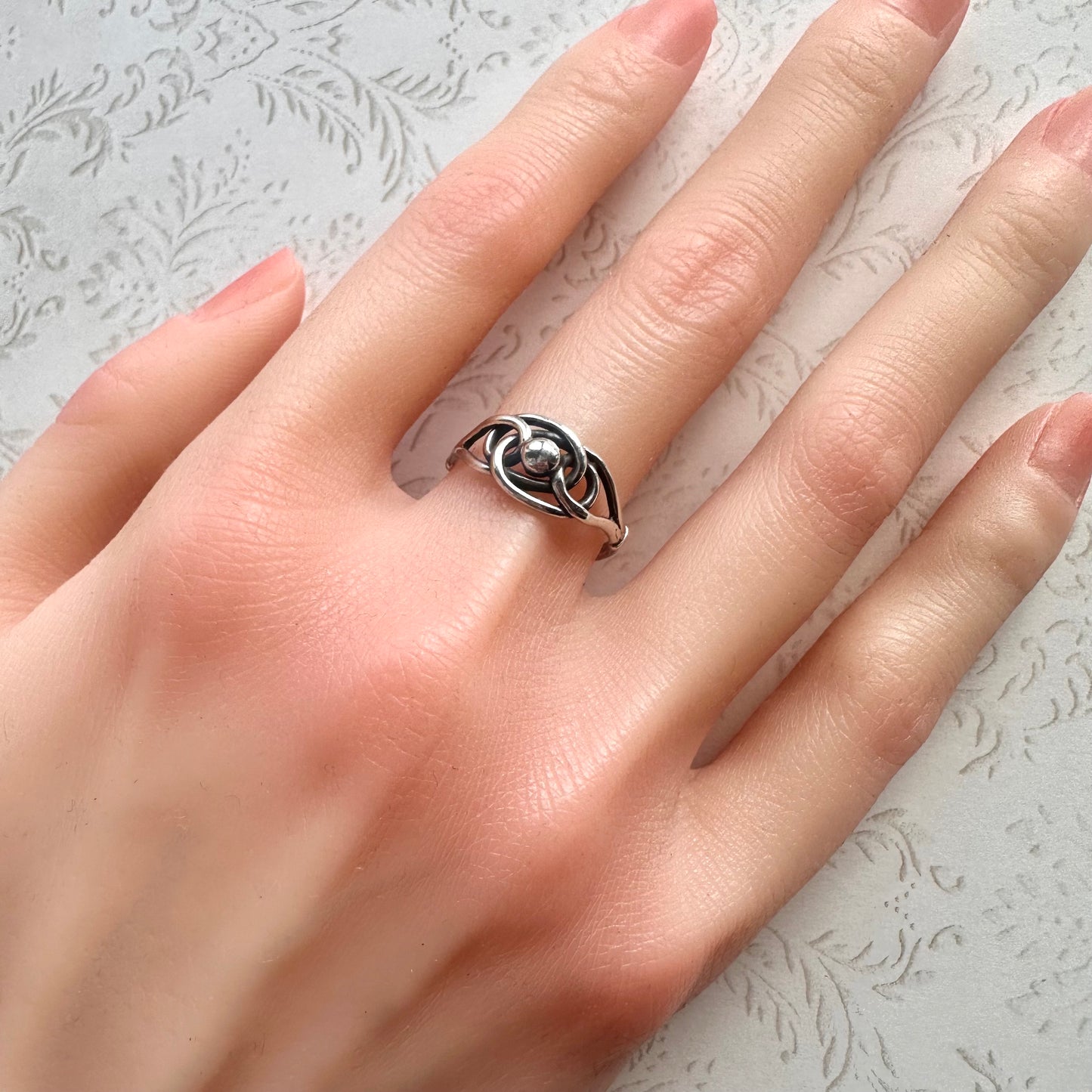 スターリングシルバー ラヴァーズノット ヴィンテージリング 18号