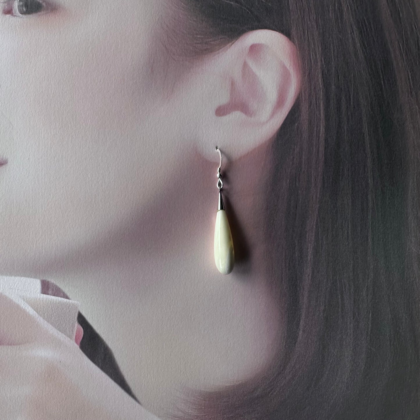 マザーオブパール ドロップピアス