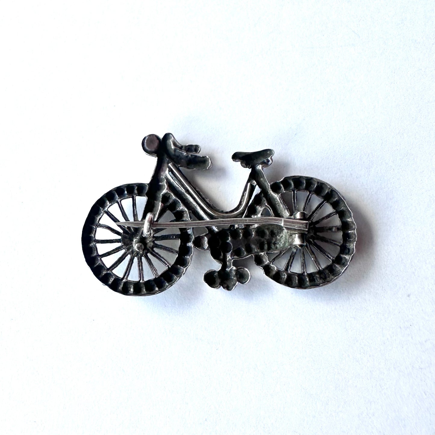 自転車 アンティークブローチ