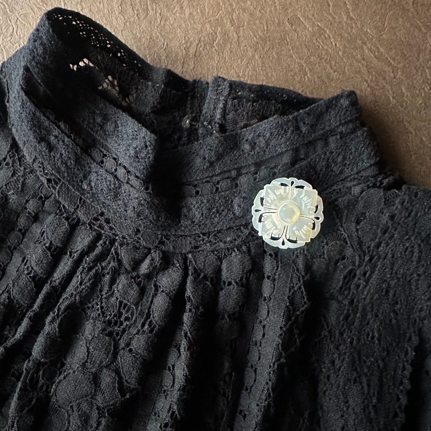 ベツレヘムパール ブローチ