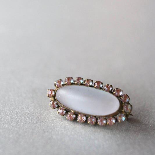 フロストグラス＆アンティークサフィレット オーバルブローチ