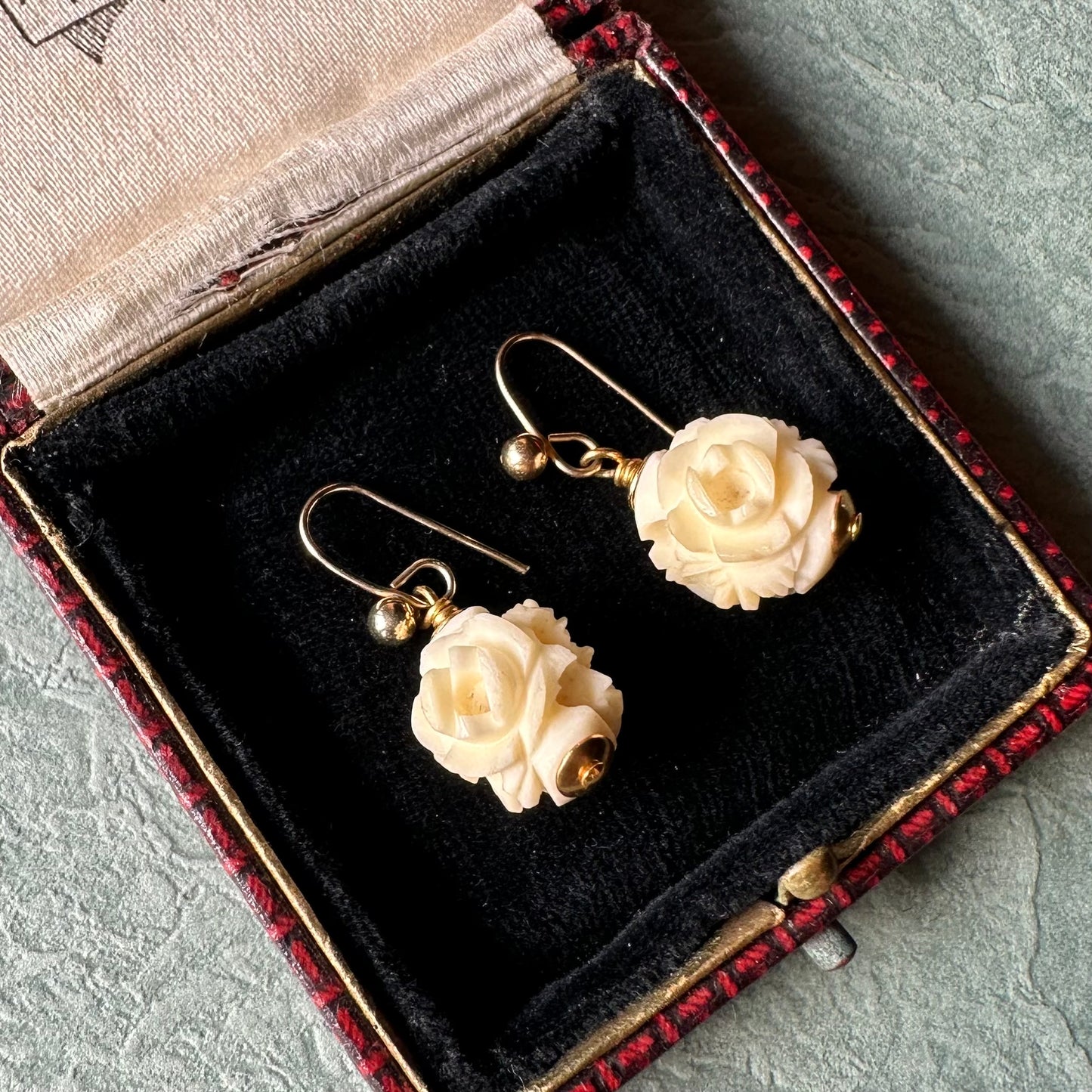 ローズ アンティークパーツ ピアス