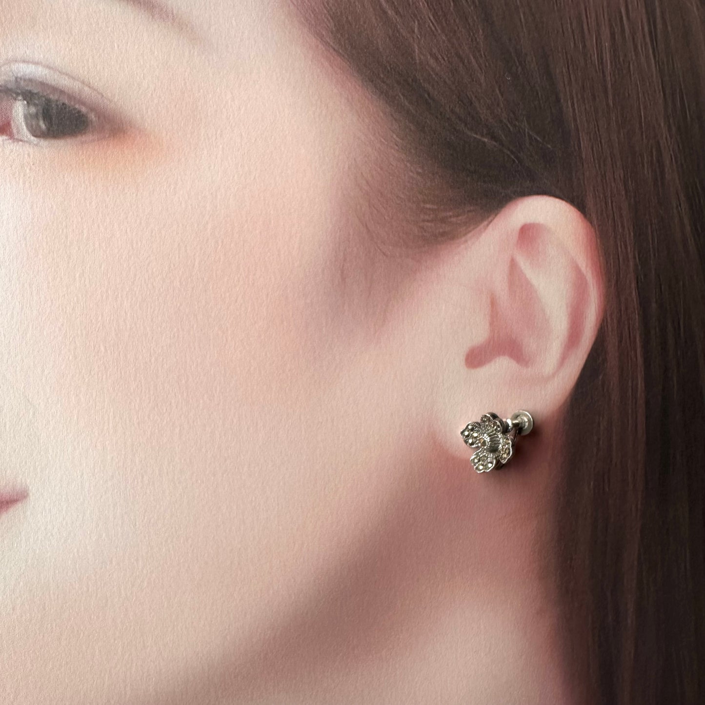 シルバー＆マーカサイト フラワーモチーフイヤリング