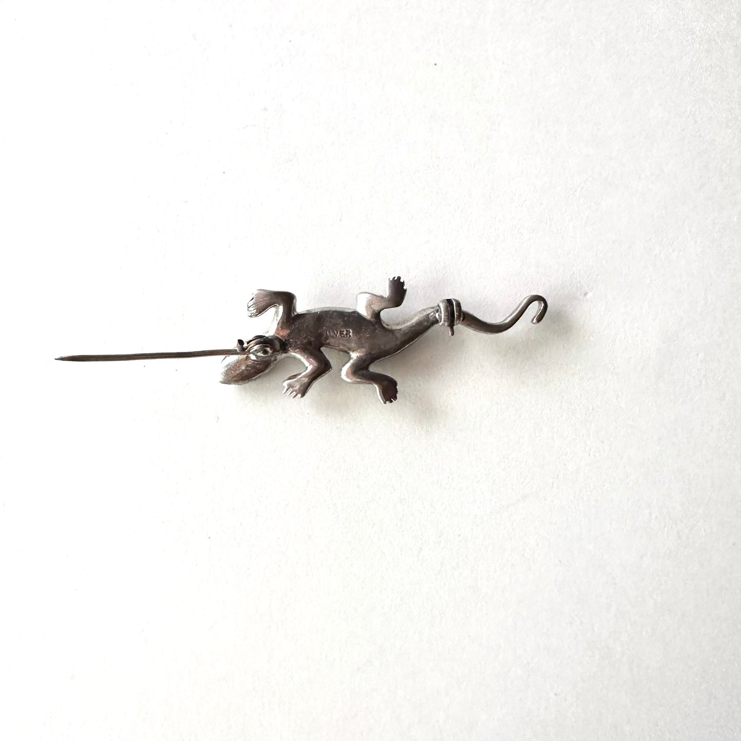 グリーンアイ＆マーカサイト リザード ブローチ