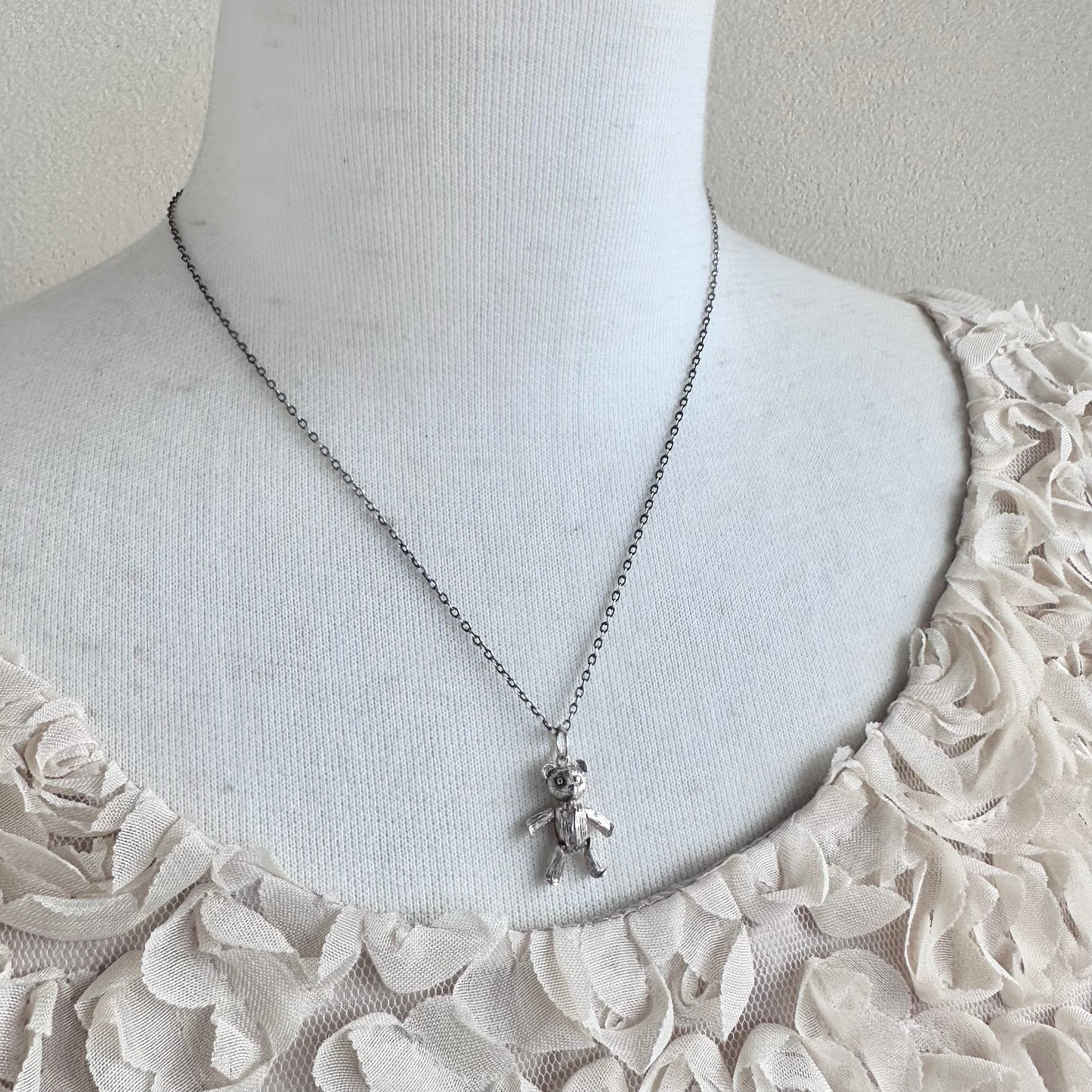 テディベア ヴィンテージシルバーチャーム(ムーヴタイプ)