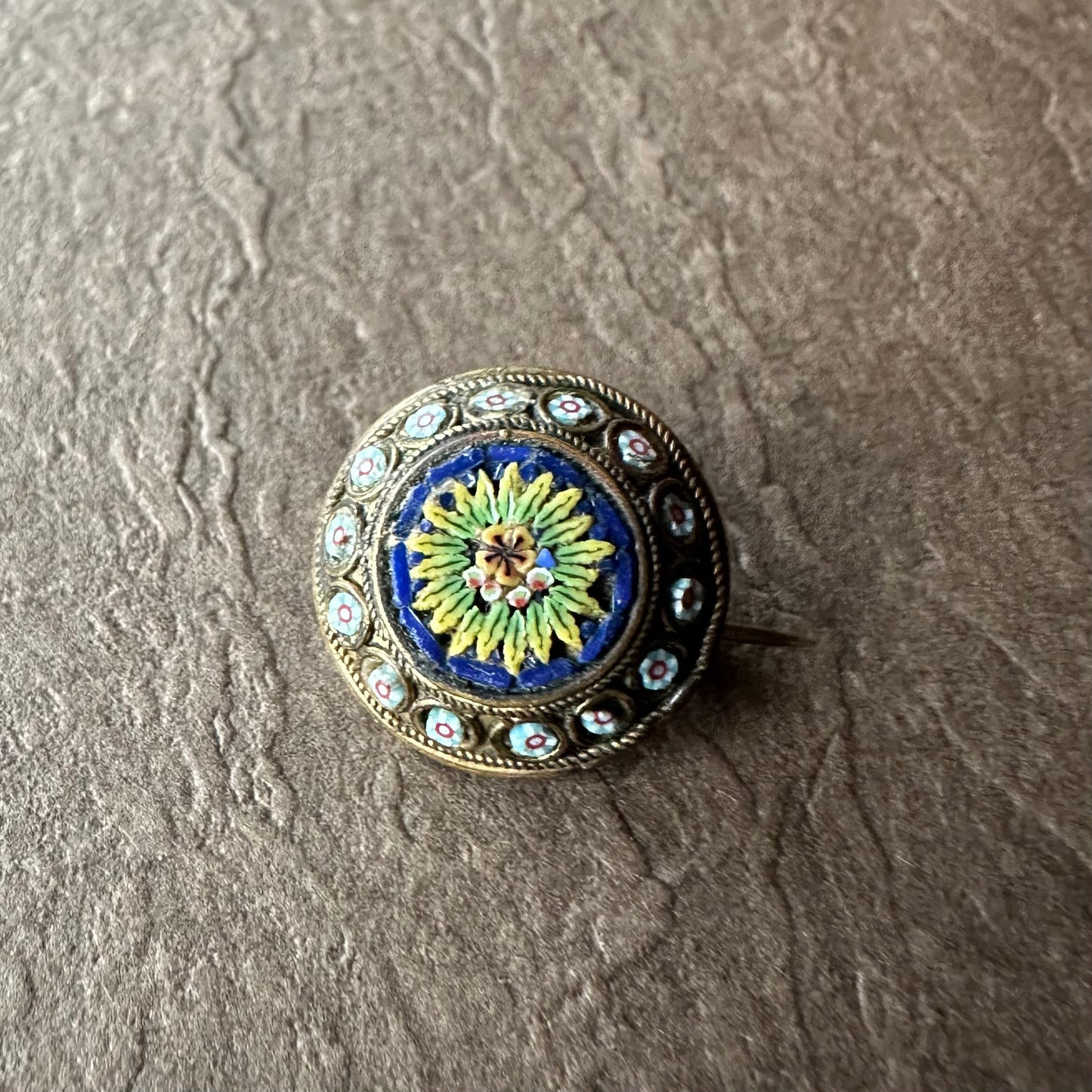 マイクロモザイク ラウンドブローチ③