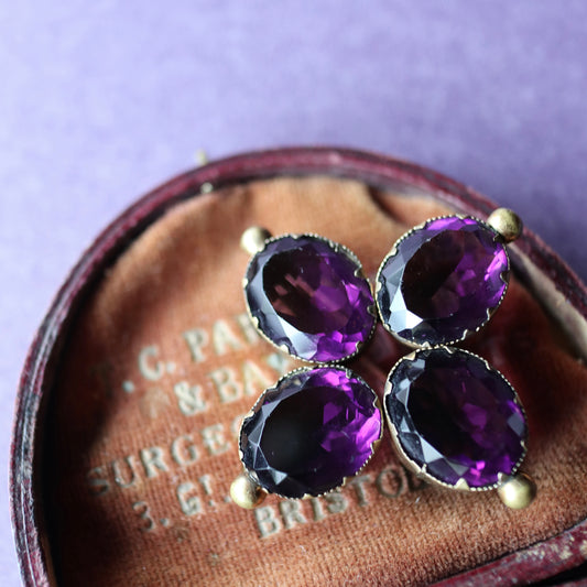 ヴィクトリアン アメジストカラーグラス ブローチ