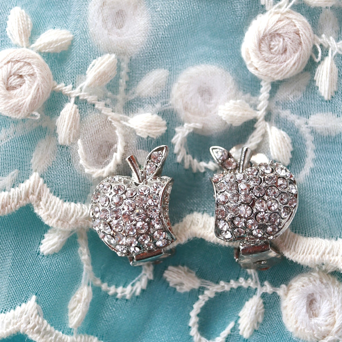 クリアグラス アップル イヤリング