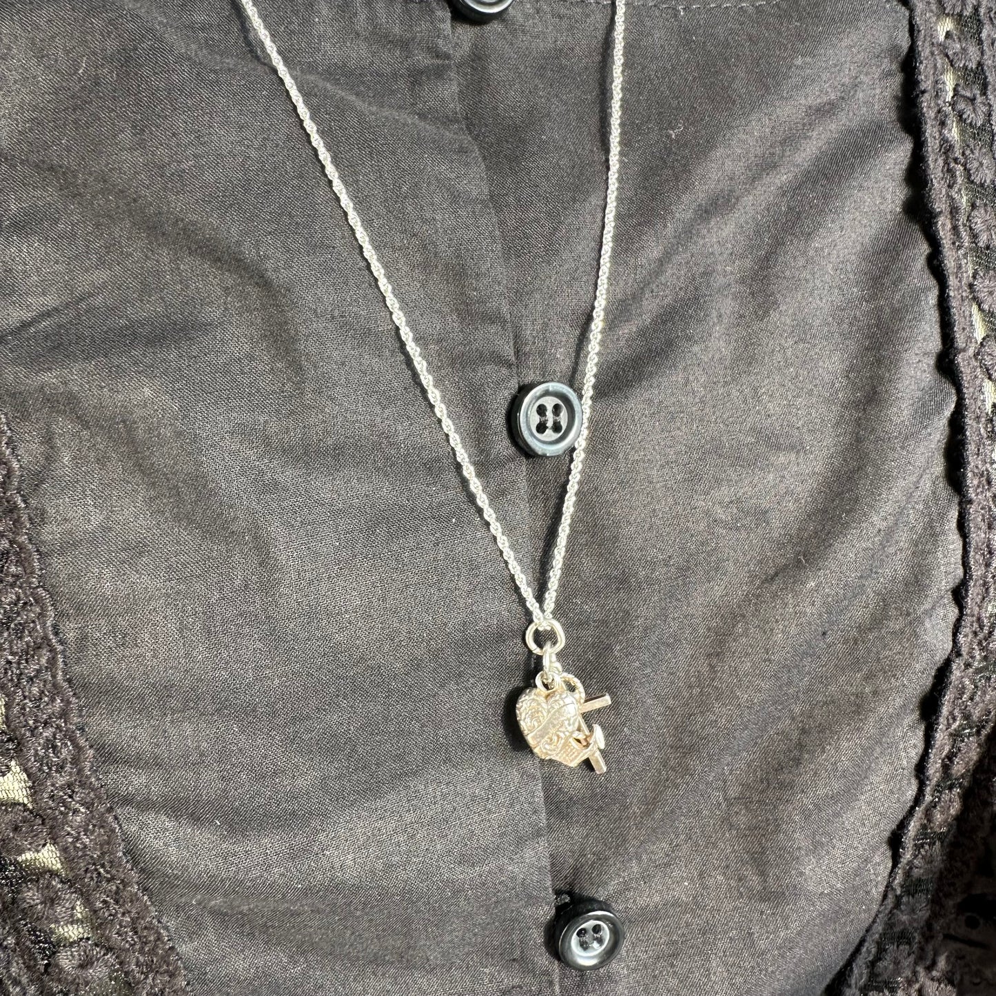 ハート＆クロス＆アンカー ヴィンテージシルバーチャーム