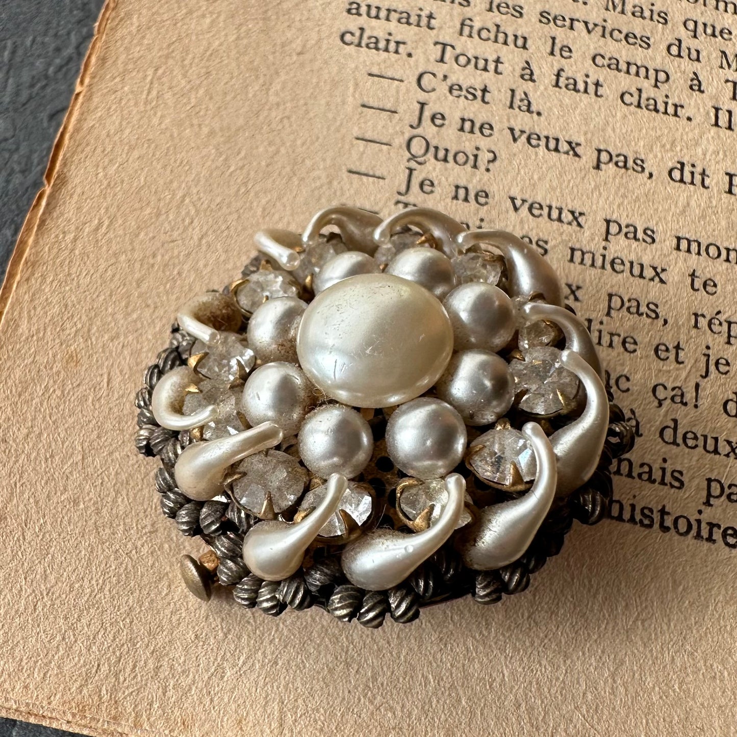 アンティーク グラスパール クラスターブローチ