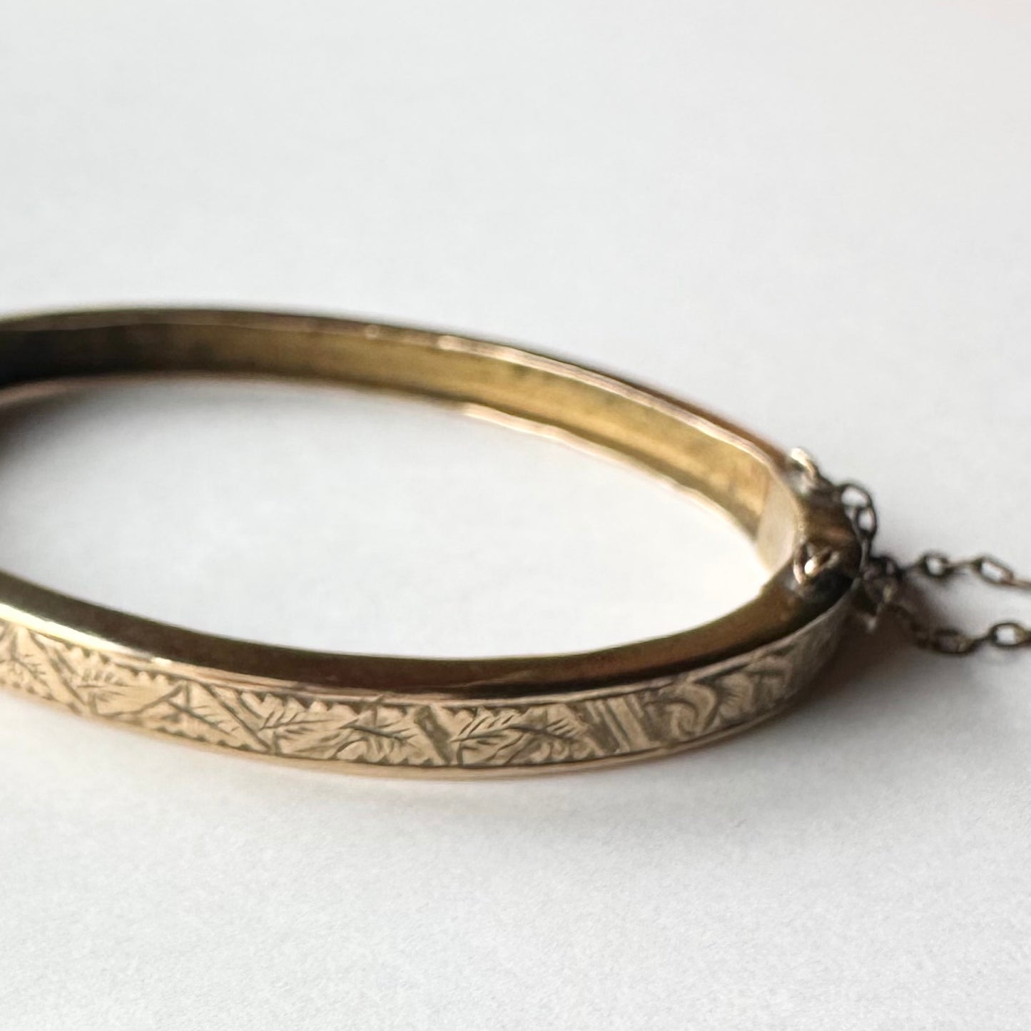 ロールドゴールド アンティーク バングル