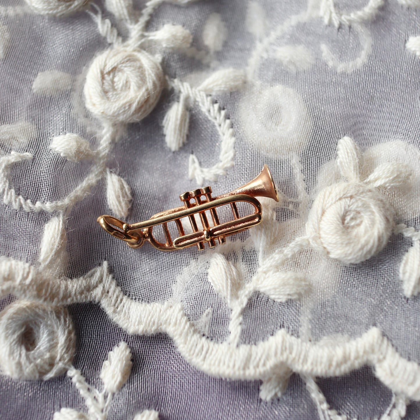 9ctゴールド トランペット ヴィンテージチャーム