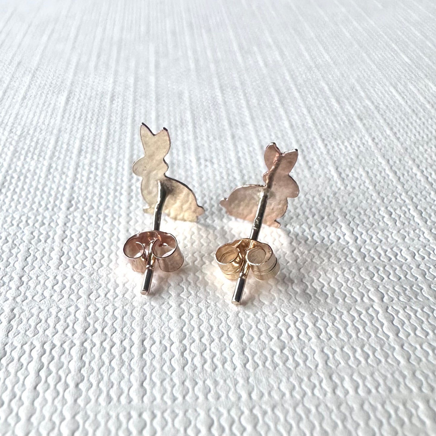 9ctゴールド ラビット スタッドピアス
