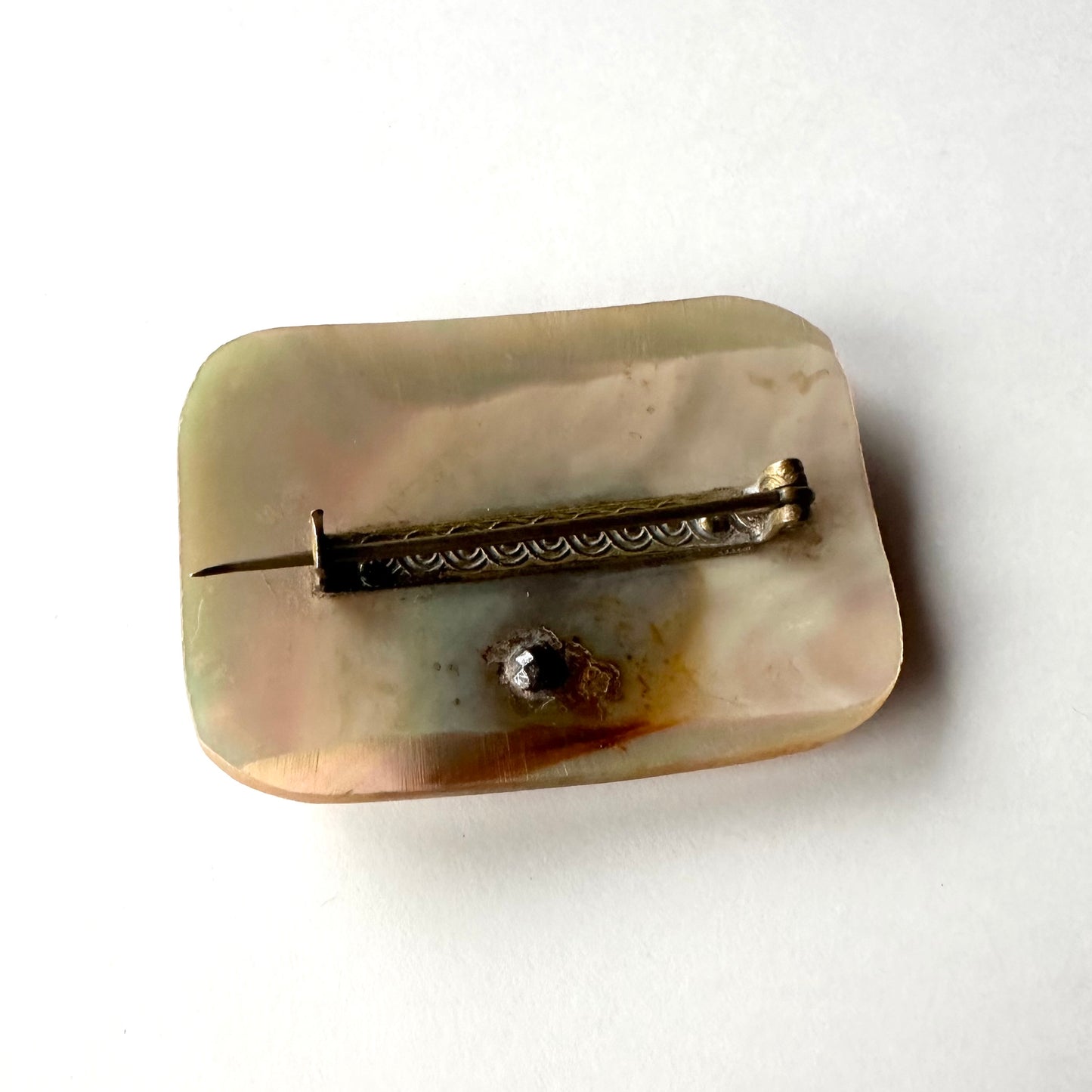 アンティーク マザーオブパール チルドレンモチーフ ブローチ