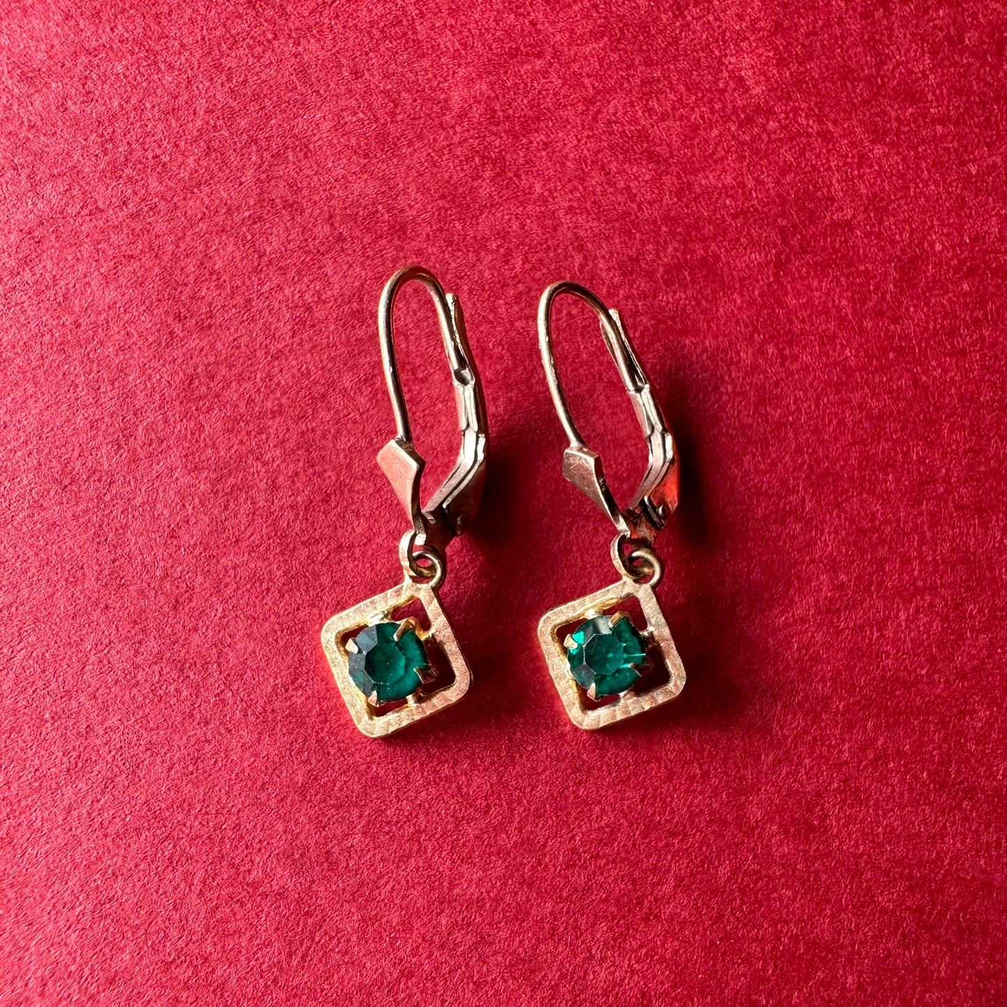 ドイツヴィンテージ グリーンカラーグラス ピアス