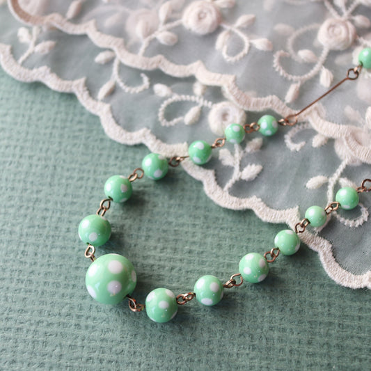 グリーン ポルカドットグラス ヴィンテージネックレス