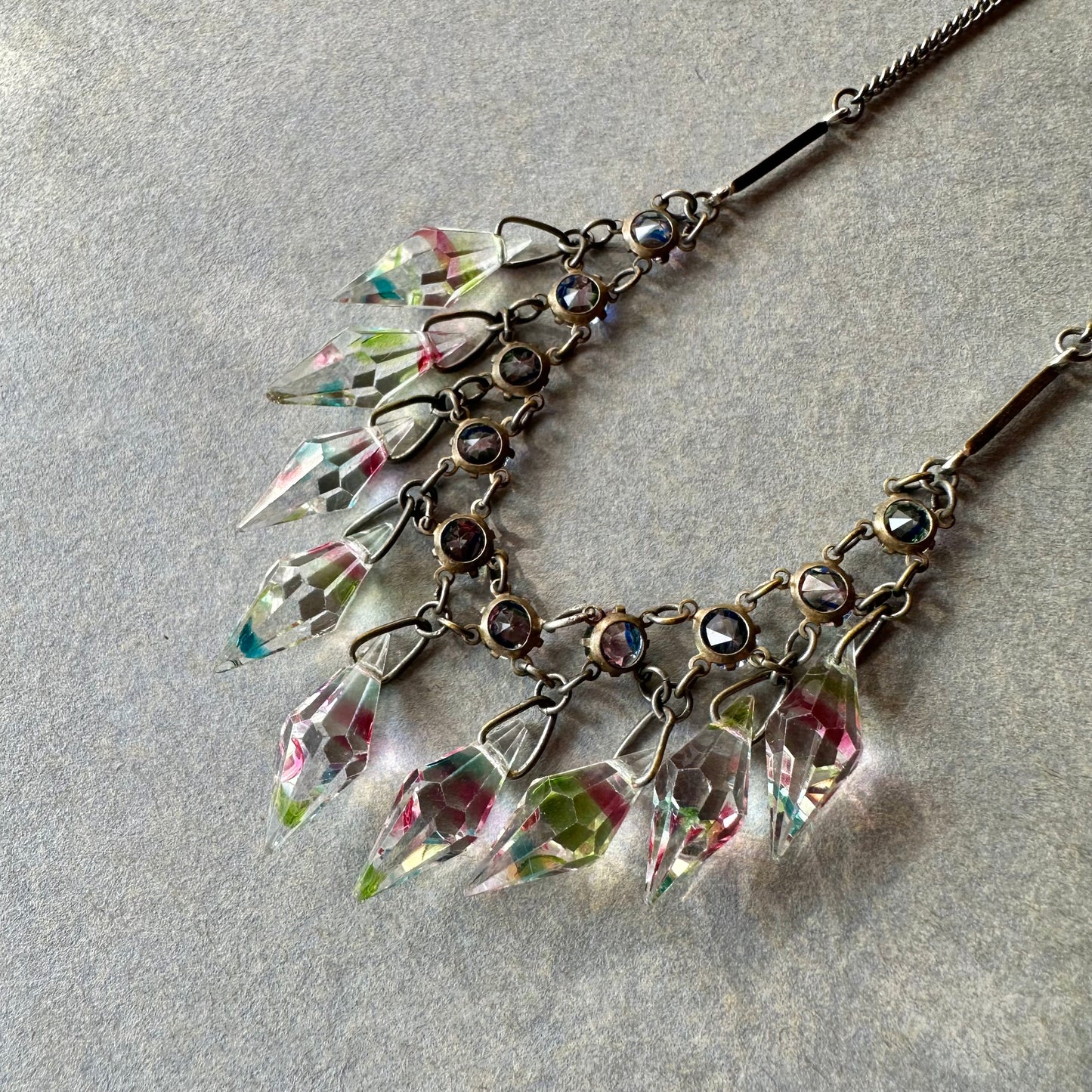 アイリスグラス ドロップネックレス