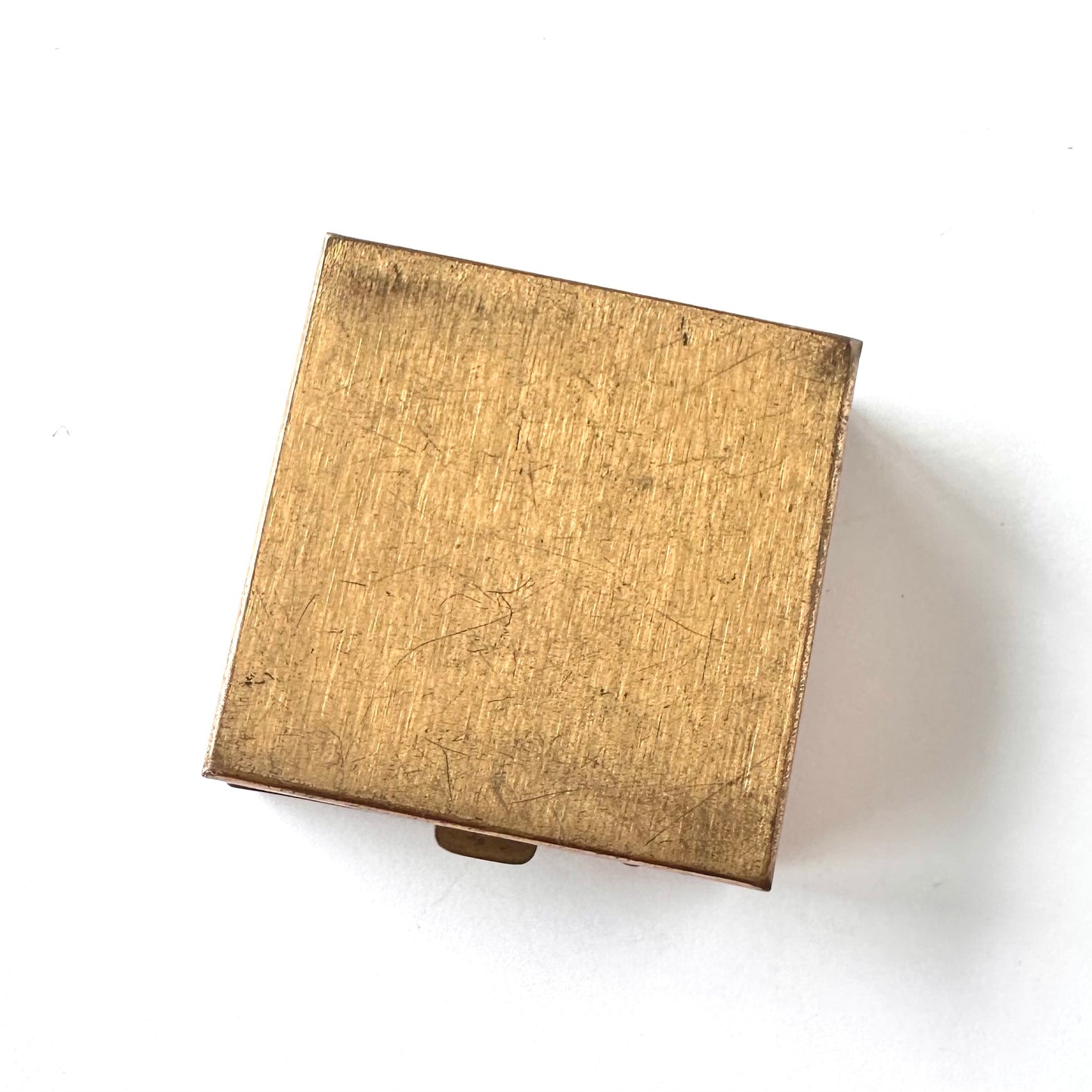 Lakriment Linsen ピルケース