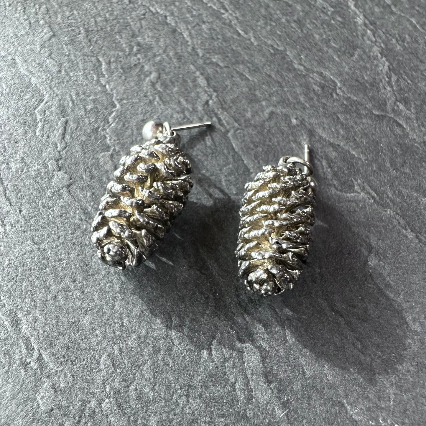 パインコーン ヴィンテージシルバーピアス