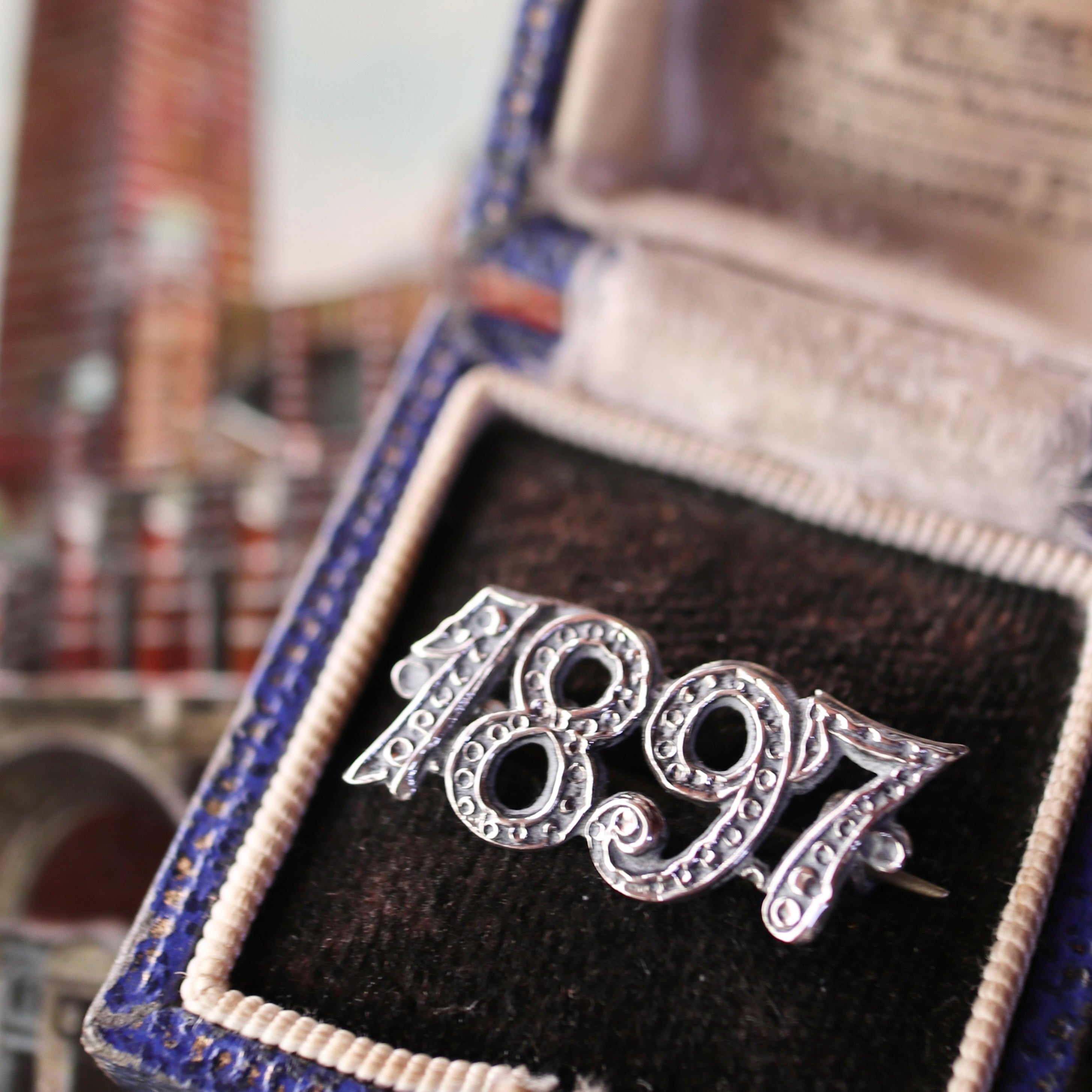 ヴィクトリアン ダイヤモンドジュビリー ブローチ 1897年 – Amelie Antique