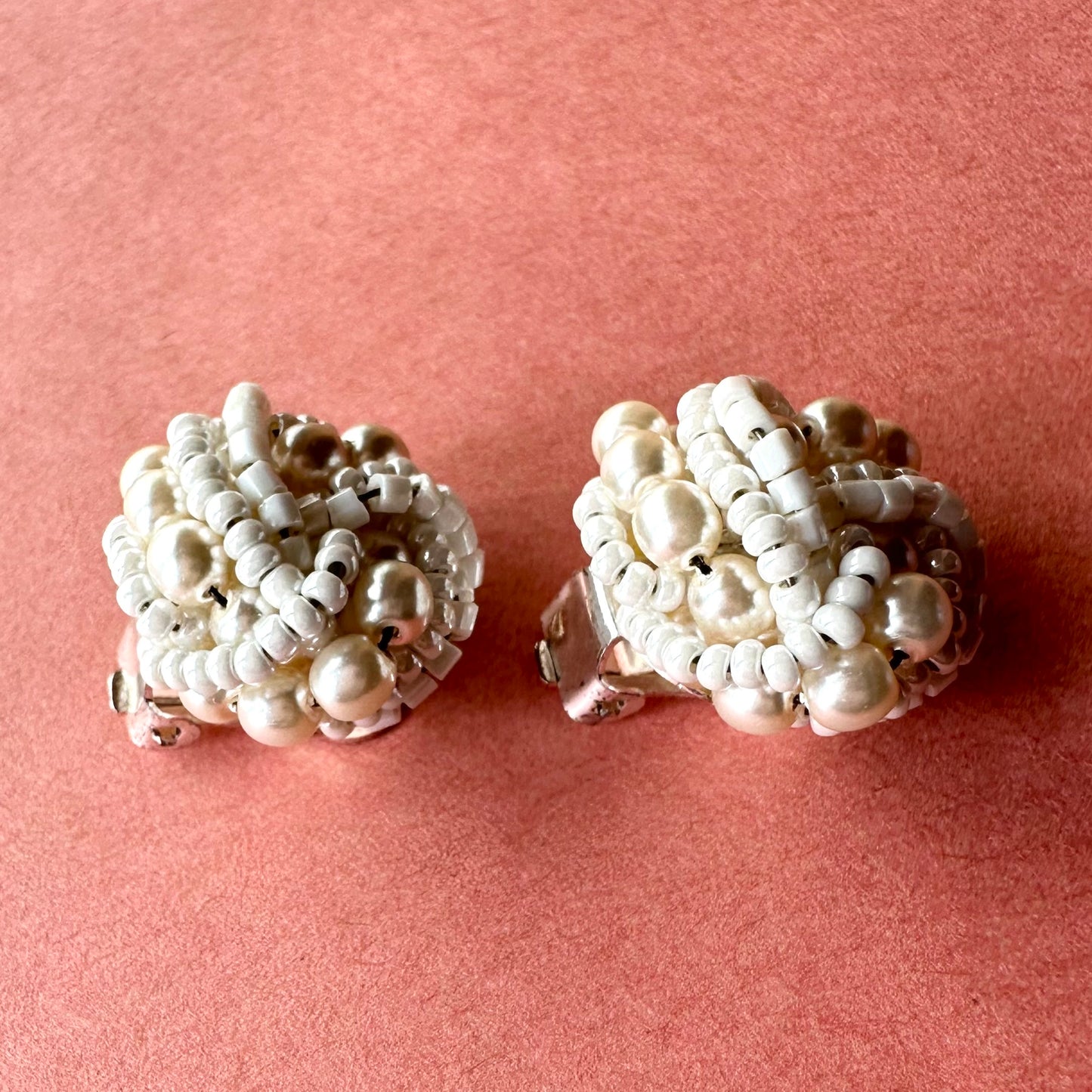 ブレイデッド ホワイトビーズ ヴィンテージイヤリング