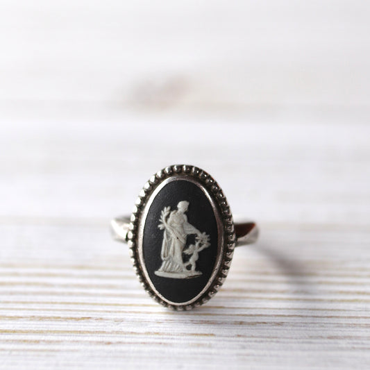 スターリングシルバー ウェッジウッド リング ブラック1972年 ロンドン 13号