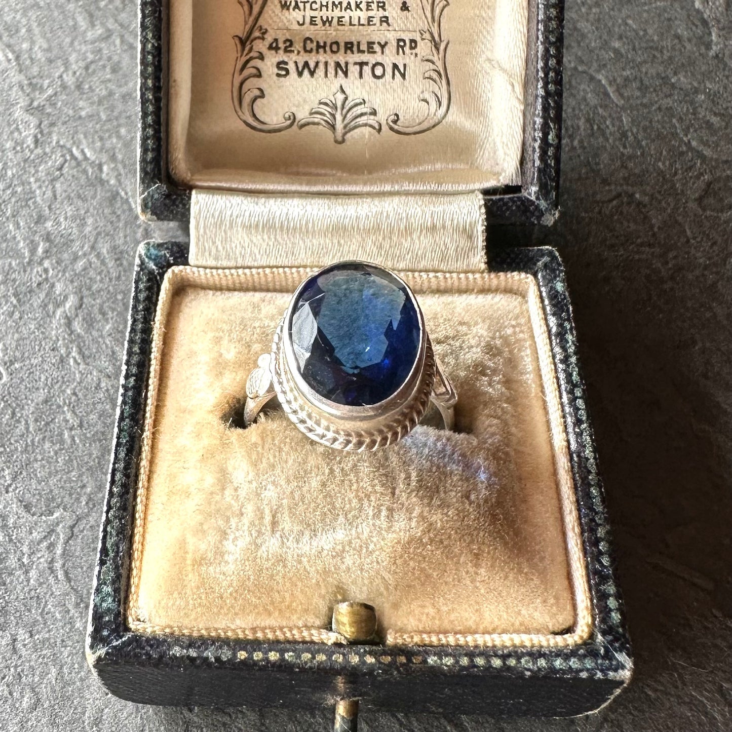 ロイヤルブルーカラーグラス ヴィンテージシルバーリング 8.5号