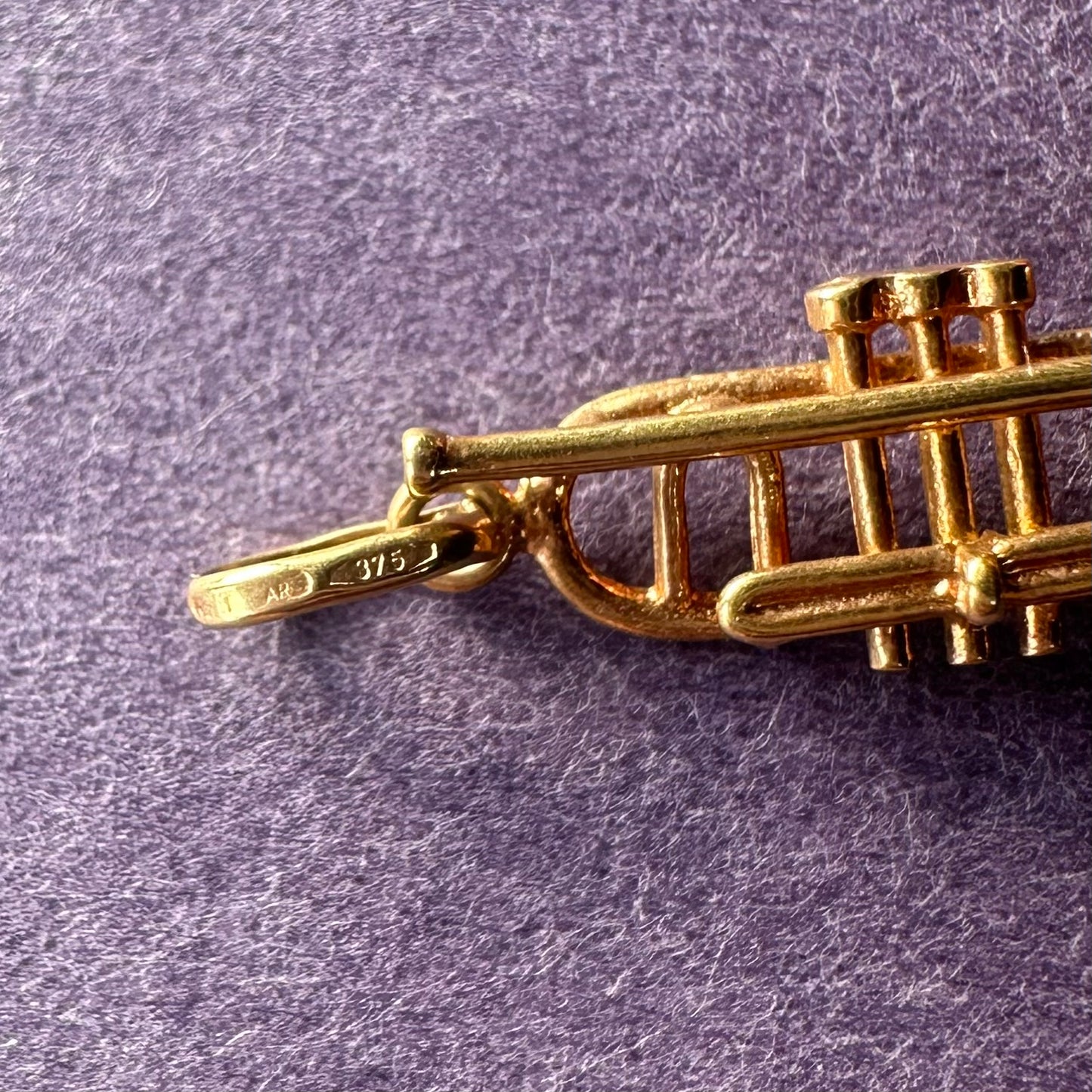 9ctゴールド トランペット ヴィンテージチャーム