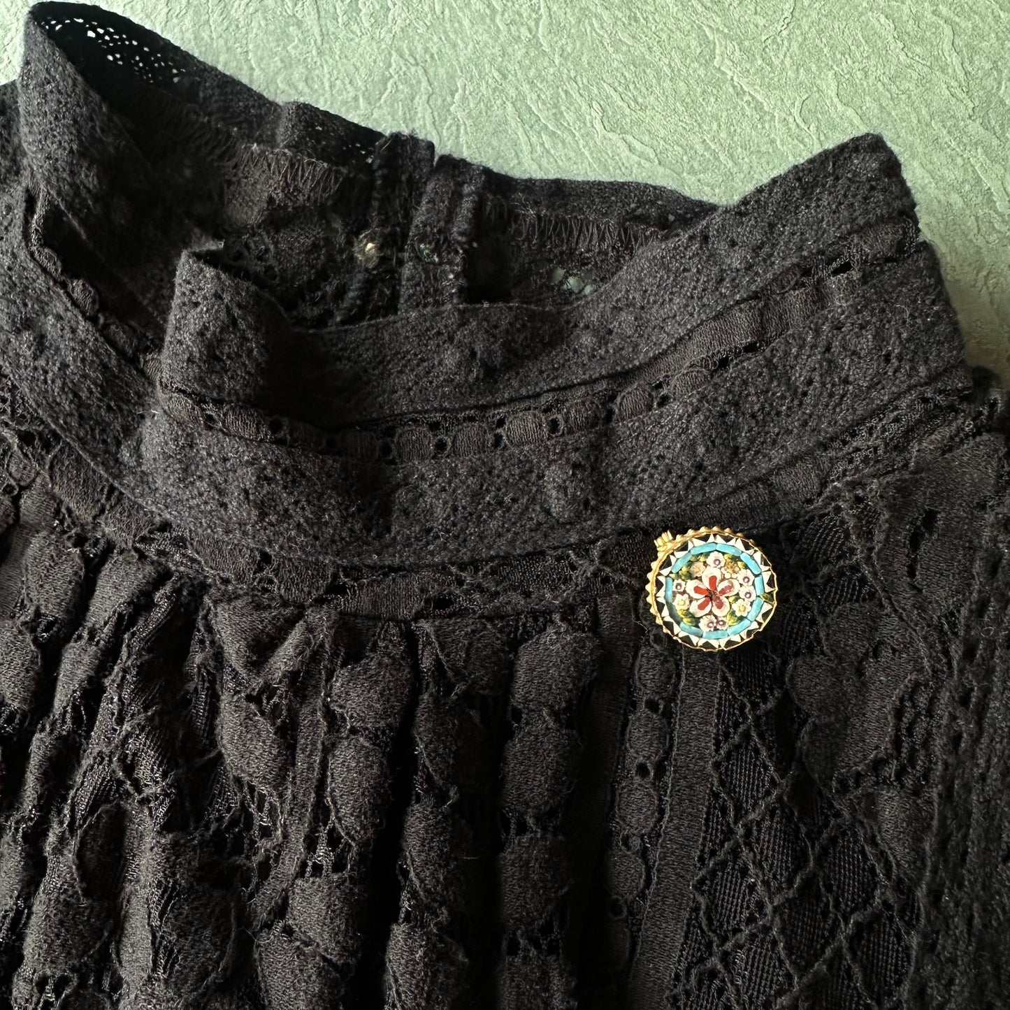 マイクロモザイク ラウンドブローチ④