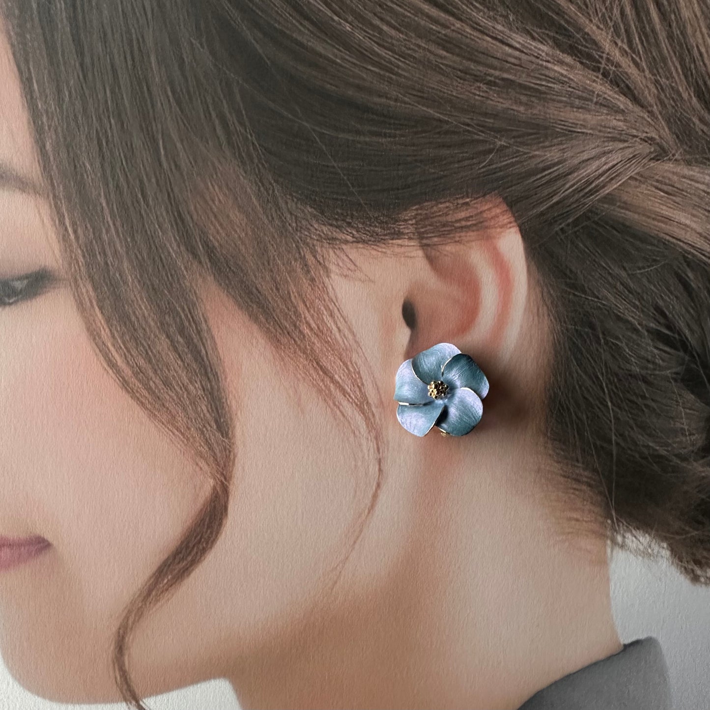 ラベンダーカラー フラワーイヤリング