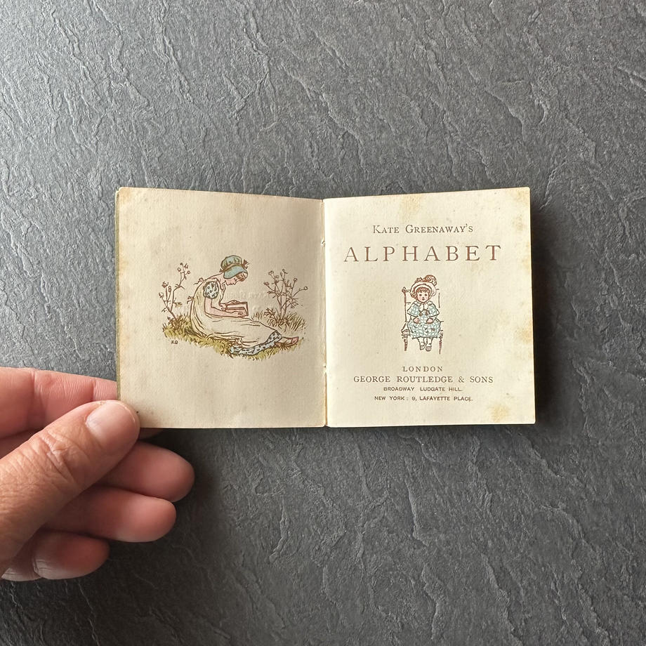 アンティークブック　KATE GREENAWAY'S ALPHABET